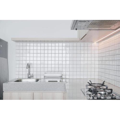 Comfortable and High Floor 1BR Paddington Heights Apartment By Travelio