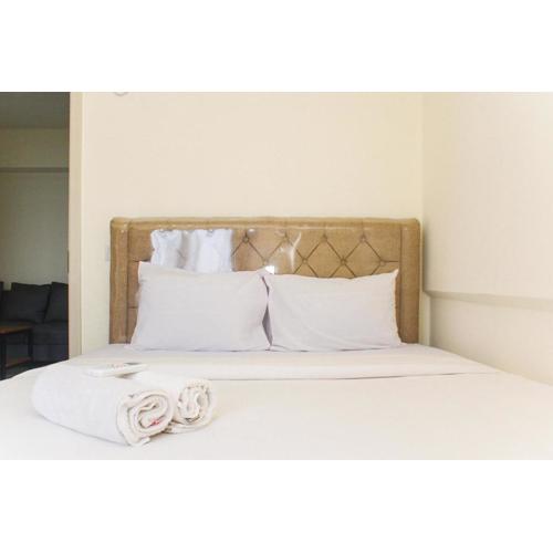 Comfortable and Homey 3BR at Meikarta Apartment By Travelio