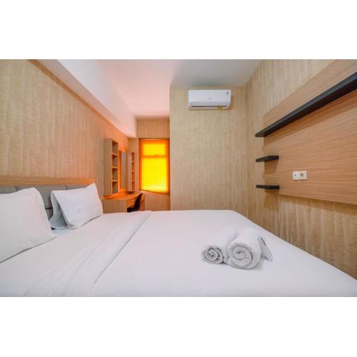 Comfortable and Lovely 2BR Apartment at Springlake Summarecon By Travelio