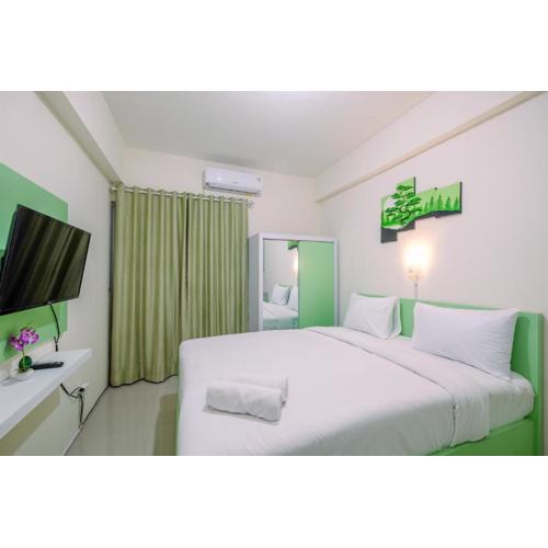 Comfortable and Minimalist Studio at Bogorienze Apartment By Travelio