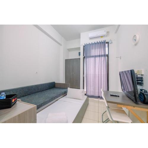 Comfortable and Minimalist Studio at Dave Apartment By Travelio