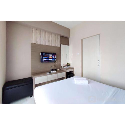 Comfortable and Modern 1BR without Living Room at Amartha View Apartment By Travelio