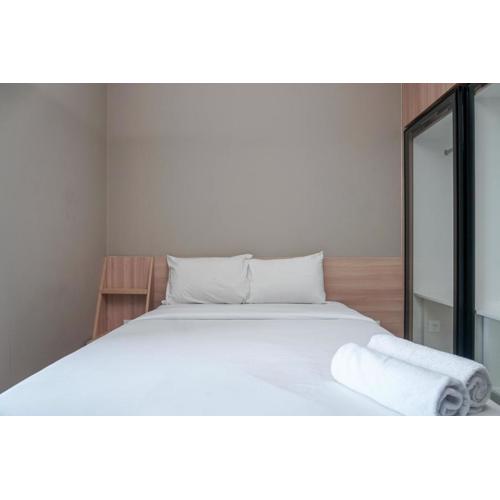 Comfortable Design Studio Apartment Ciputra International By Travelio