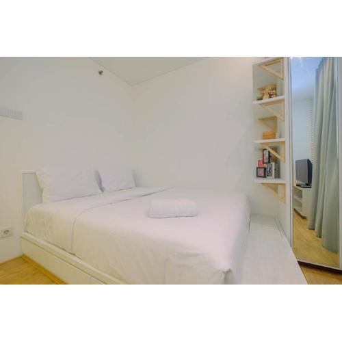 Comfortable Studio Apartment at Woodland Park Residence By Travelio