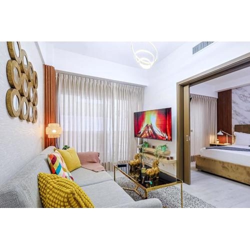 Comfy 1BR Apt, King Bed, Pool