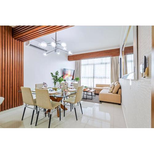 Comfy 2BR Condo, Roof Top Pool.