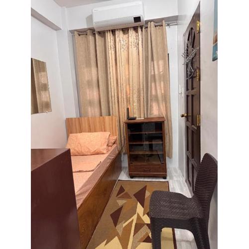 Comfy 2Single Beds Unit, with Wifi, Free Parking at Sonia's Island Stay