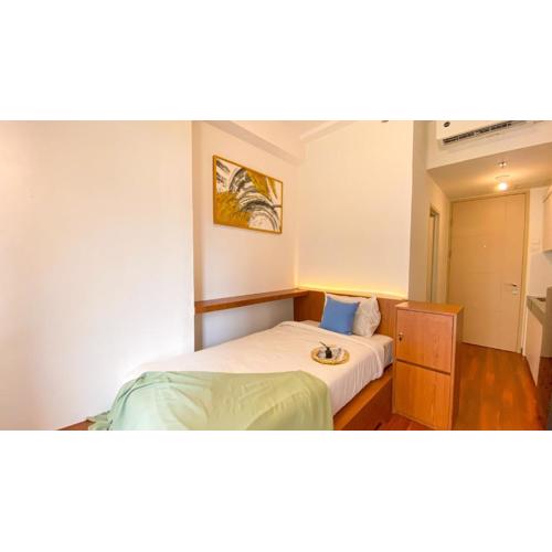 Comfy and Good Studio Apartment at Tokyo Riverside PIK 2 By Travelio