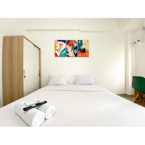 Comfy and Simply Look Studio Room Sayana Bekasi Apartment By Travelio