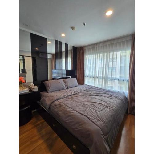 Comfy apartment City center Pool Gym WiFi