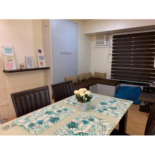 Comfy Avida IT Park Condo 50MBPS(1 BR) w/ Pool