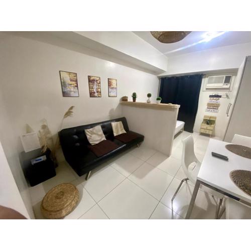 Comfy Private Condo Staycation