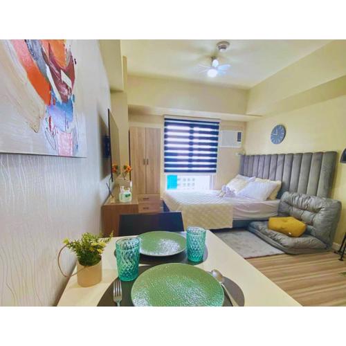 Comfy Stay at Avida Riala IT Park Fast WiFi by Snug Retreat