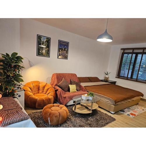 Comfy Stay in Hillside Nimman