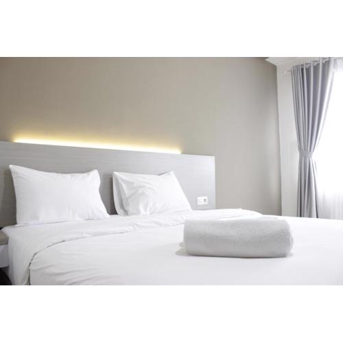 Comfy Studio Apartment at Harvard Jatinangor near UNPAD By Travelio