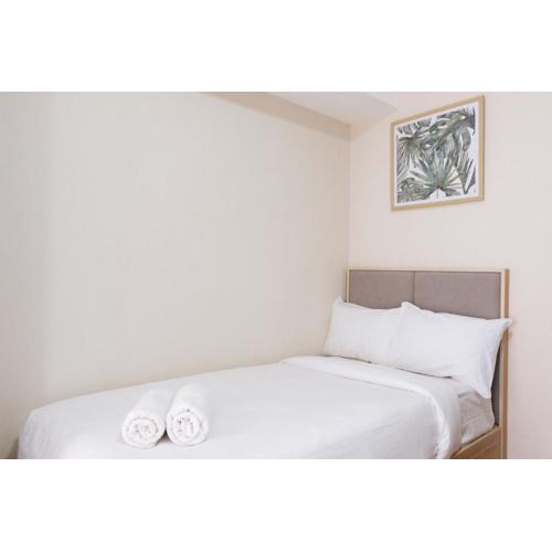 Comfy Studio Apartment with Extra Bed at M-Town Residence By Travelio