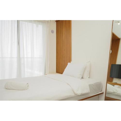 Comfy Studio at Sky House BSD Apartment By Travelio