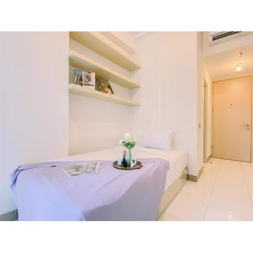 Comfy Studio at Tokyo Riverside PIK 2 Apartment By Travelio