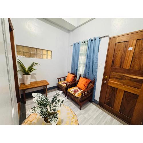 Comfy Unit 1 BR Unit With Living Room at Sonia's Island Stay