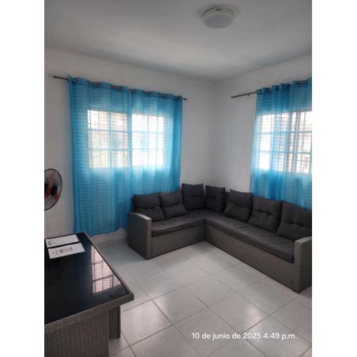 Comodo y cerca del mar