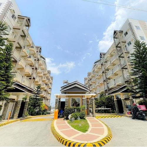 Condo 2 Bedroom with Veranda & Netflix by Pauline