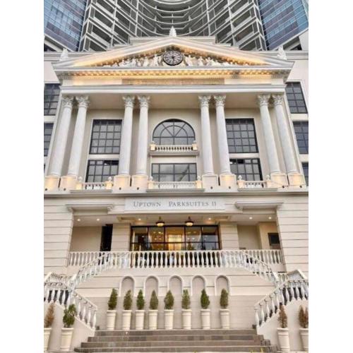 Condo at the heart of BGC located at Uptown Parksuites