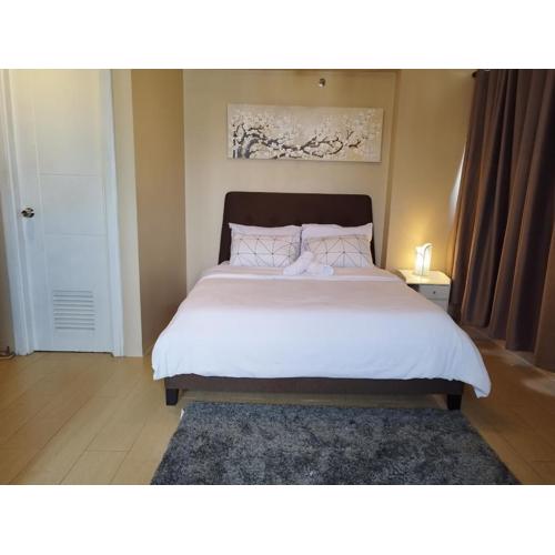 Condo Deluxe near NAIA Terminal 3