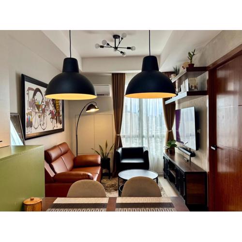 Condo in Mandaluyong with BGC Skyline