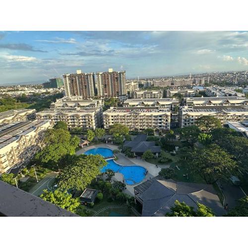 Condo in Taguig, 2br condo, Acacia Estates, BGC,