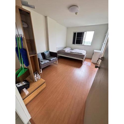 Condo located 5 minutes away from Suvarnabhumi Airport by taxi for cooking, short-term rental, and long-term rental