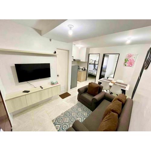 Condo Unit in Banilad Mandaue Cebu - 1 to 3 pax booking granted a 1 bedroom unit of your choice and a minimum of 4 guests for a 2 bedroom unit