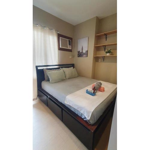 Condo Unit with Balcony Avida IT Park