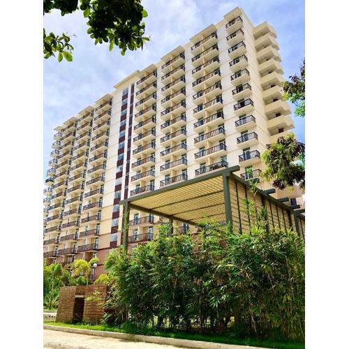 Condo w/ Balcony Near Mactan International Airport