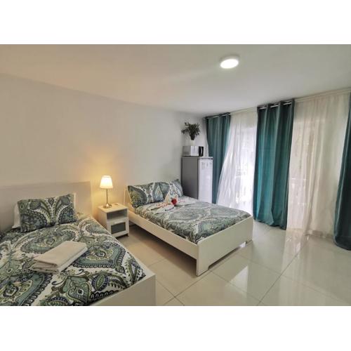 Condo wifi and beach access