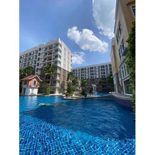 Condo With Nice Pool