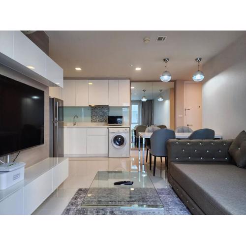Condominium - Sukhumvit Soi 5 BTS Nana- Room Size 50m2