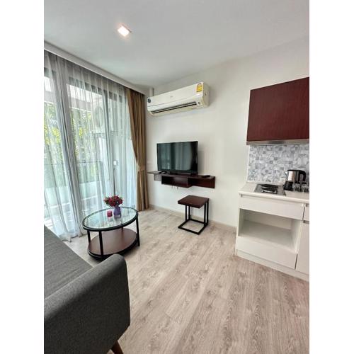 Condominium Royal Lee near Airport Phuket