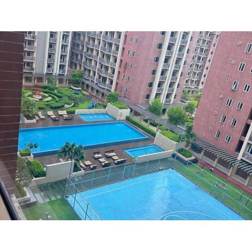 Condotel nearby MOA with Pool Access