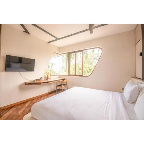 Contemporary 1-br Loft With Art Deco Shared Pool