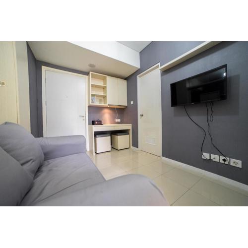 Contemporary 1BR Near Cihampelas at Parahyangan Residence Apartment By Travelio