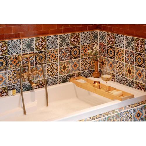 Contemporary Eastern 1BR 5 min BTS| All Essential