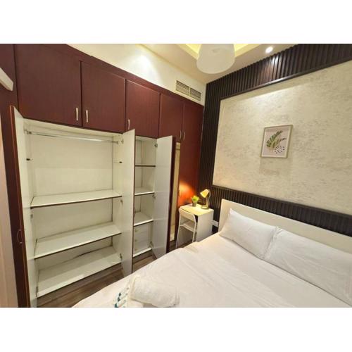 Contemporary Room in Barsha Heights Tecom Near ICM Metro