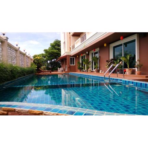 Convenient Grand Plus Hotel Suvarnabhumi