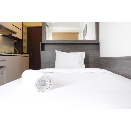 Convenient Studio Apartment at Harvard Jatinangor By Travelio