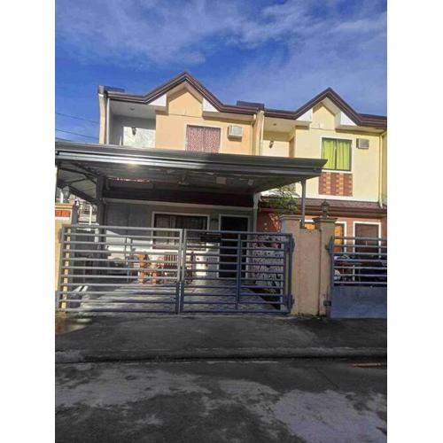 Conveniently 3 Bedroom Cozy Cozy Corner Townhouse Near Robinson Mall, Butuan Doctors Hospital and Airport