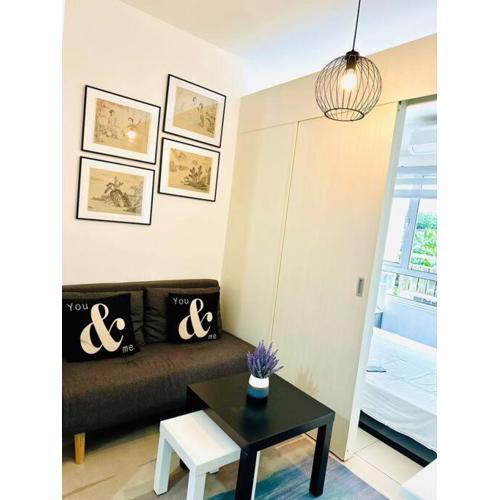 Cool and Savvy 1BR @Cool Suites Tagaytay