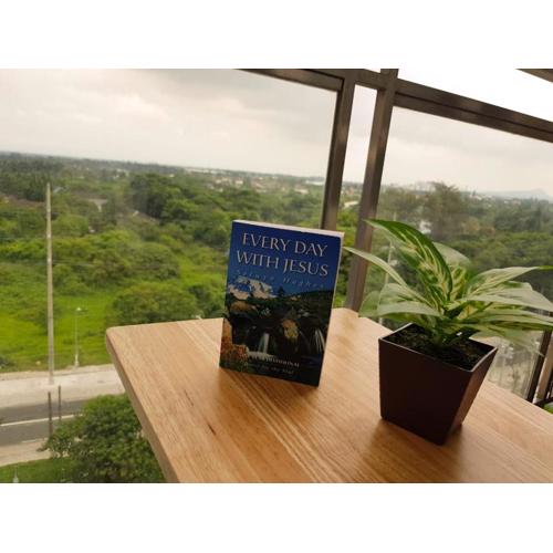 Cool Suites at Wind Residences Tagaytay Staycation- IM HANA 1