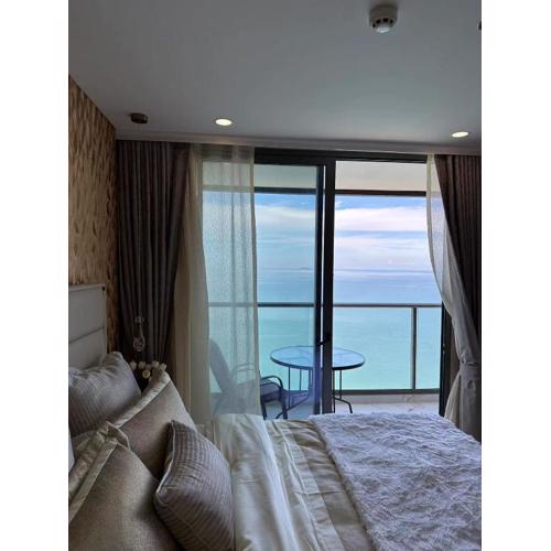 Copacabana Beach Jomtien 1494 By Pim