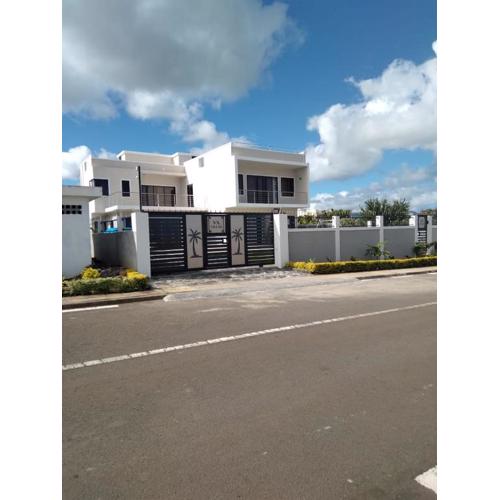 Coquette villa avec piscine