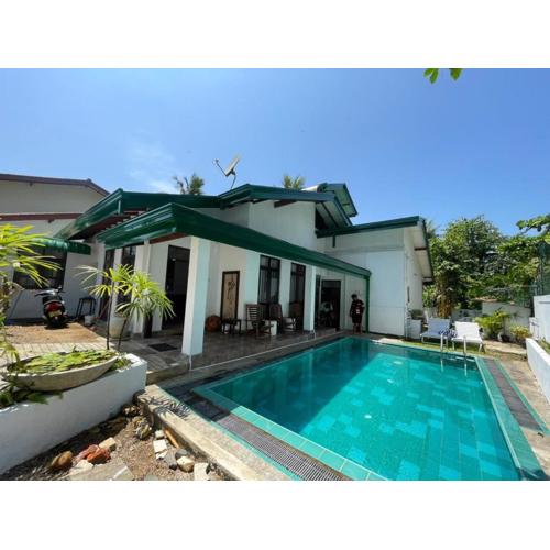 Coral Breeze Hikkaduwa